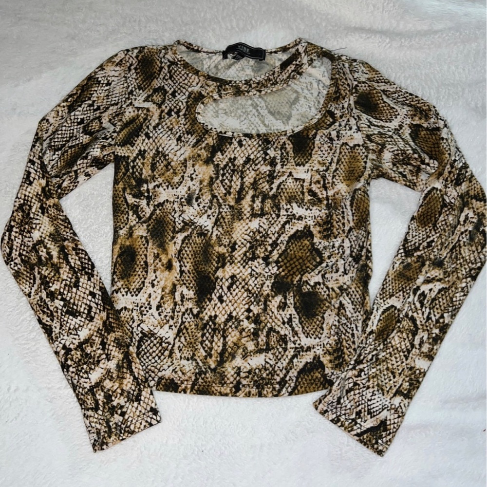 Snake skin print top